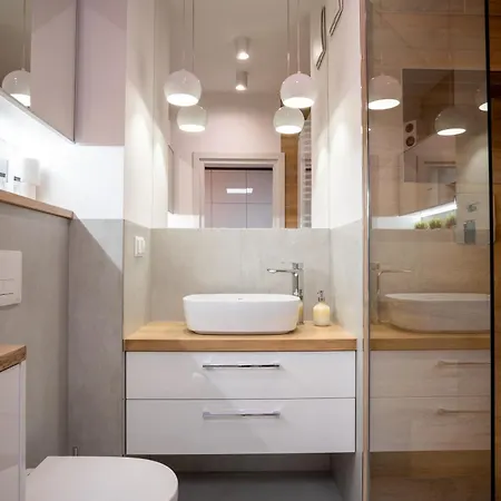 Kasprzaka 31a Free Garage By Perfect