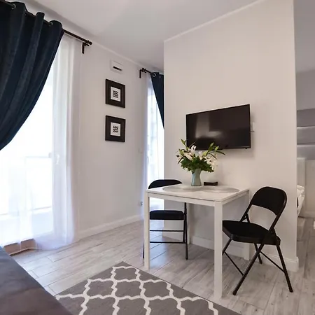 Kasprzaka 31a Free Garage By Perfect