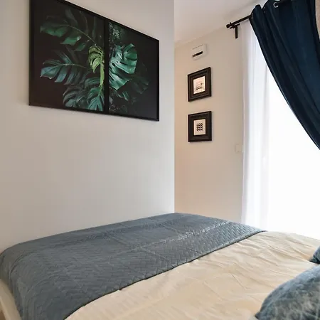 Kasprzaka 31a Free Garage By Perfect 华沙